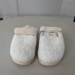 Sorel Viibe Clogs Mules Women SZ 8 Off White Slip On Cozy Faux Shearling